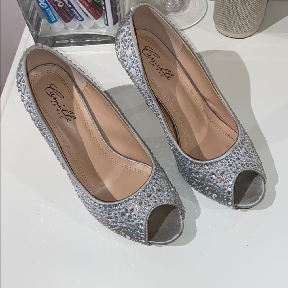Sparkly sliver Heels with jewels